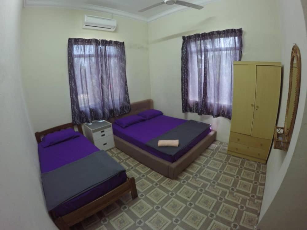 Homestay Tok Abah Kuala Besut Экстерьер фото